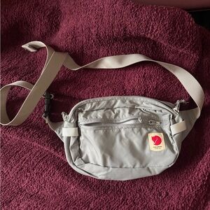 Fjallraven Light Gray Travel Bag